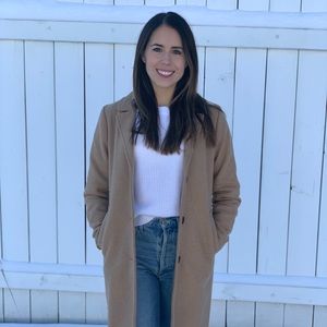 Meet your Posher, Rayven